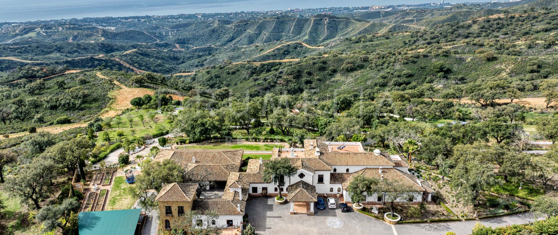 Finca de lujo con impresionantes vistas y privacidad absoluta en La Mairena