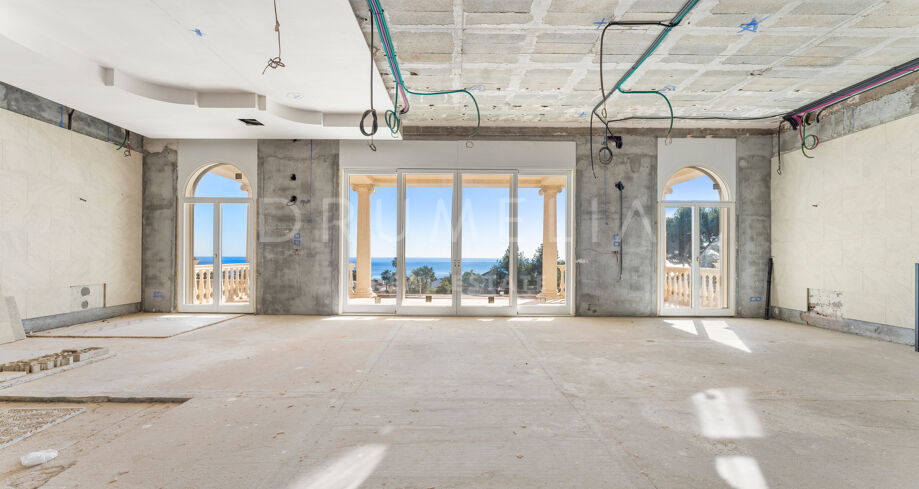 Eine Einzigartige Gelegenheit in Sierra Blanca, Marbella – Unvollendete Villa mit Grenzenlosem Potenzial