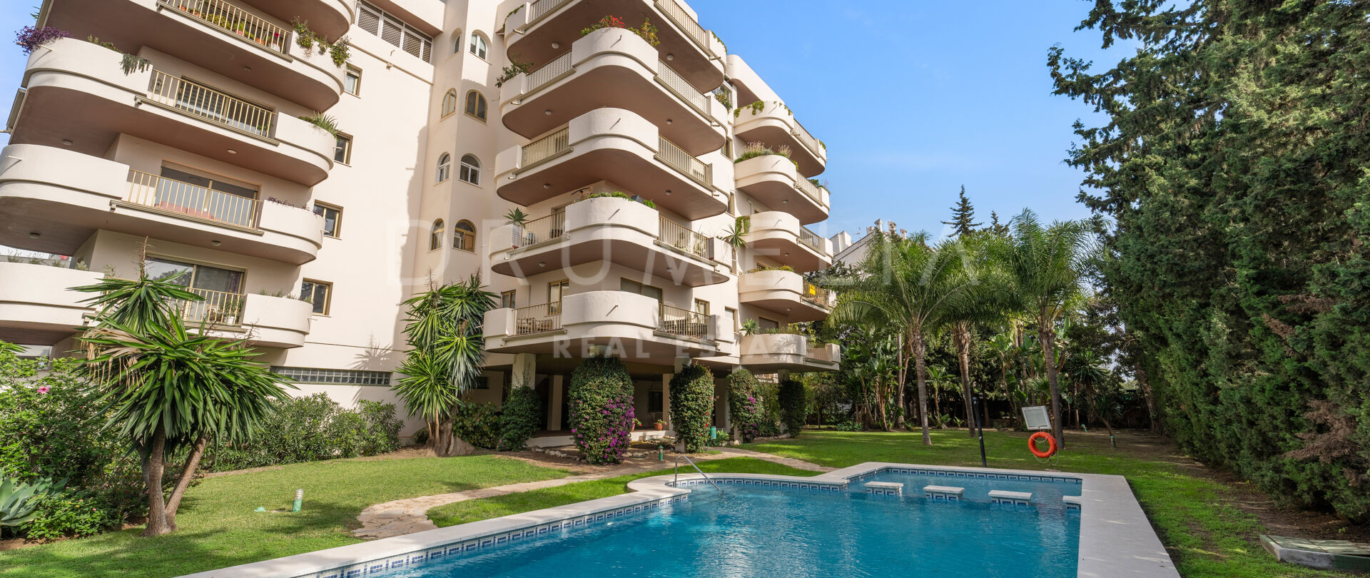 Verfijnd Modern Woning in Edificio Trebol, Puerto Banús