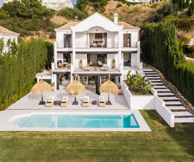 Villa на продажу в Puerto del Capitan, Benahavis