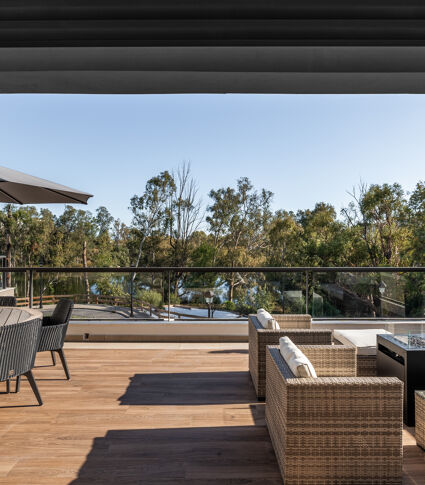 Superbe appartement de 3 chambres avec vue panoramique, luxueuse terrasse sur le toit à Nueva Andalucía