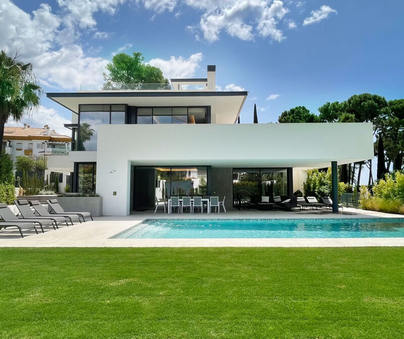 Villa zu verkaufen in La Carolina, Marbella Goldene Meile