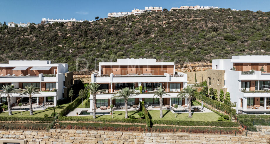 Golflägenhet i frontlinjen med panoramautsikt i Finca Cortesin, Casares
