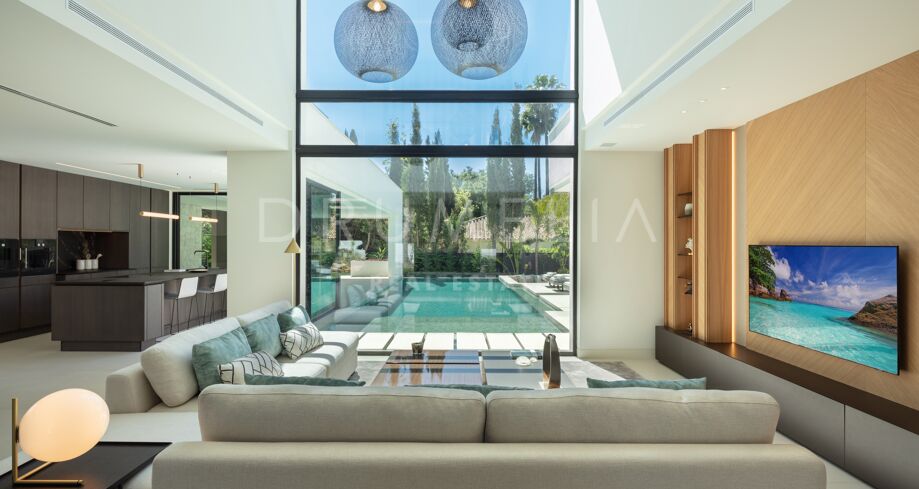 Utsökt villa i Nueva Andalucía, Marbella