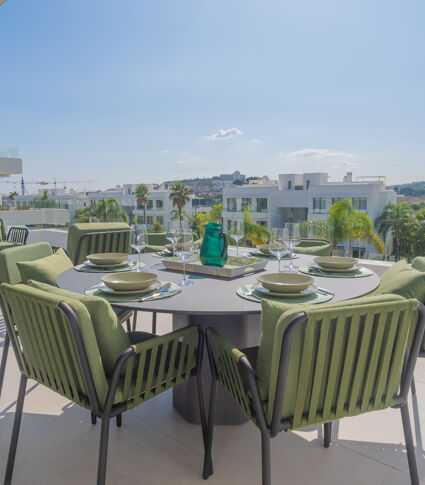 Appartement spacieux et lumineux avec terrasse à Nueva Milla de Oro