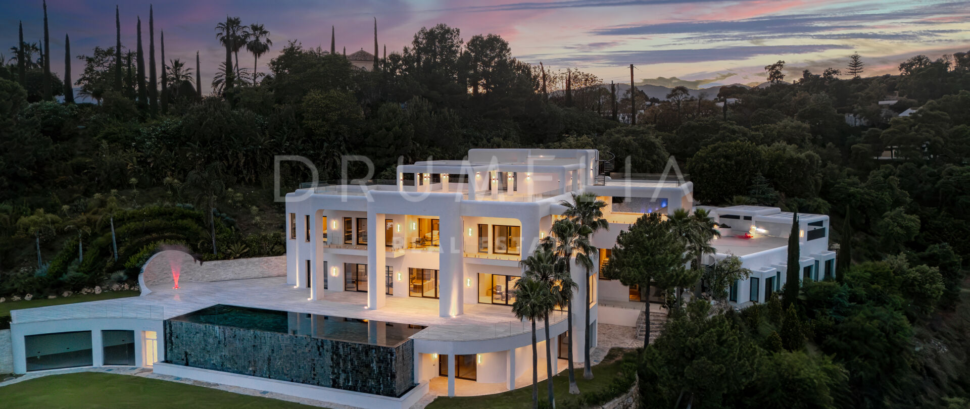 Un chef-d'œuvre moderne spectaculaire dans le prestigieux domaine de La Zagaleta, à Benahavis