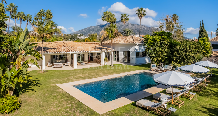 Elegant bungalow med botanisk hage i La Cerquilla, Nueva Andalucía