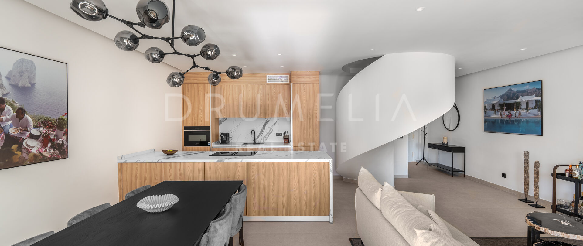 Przestronny penthouse Triplex w Aloha Gardens, Nueva Andalucia