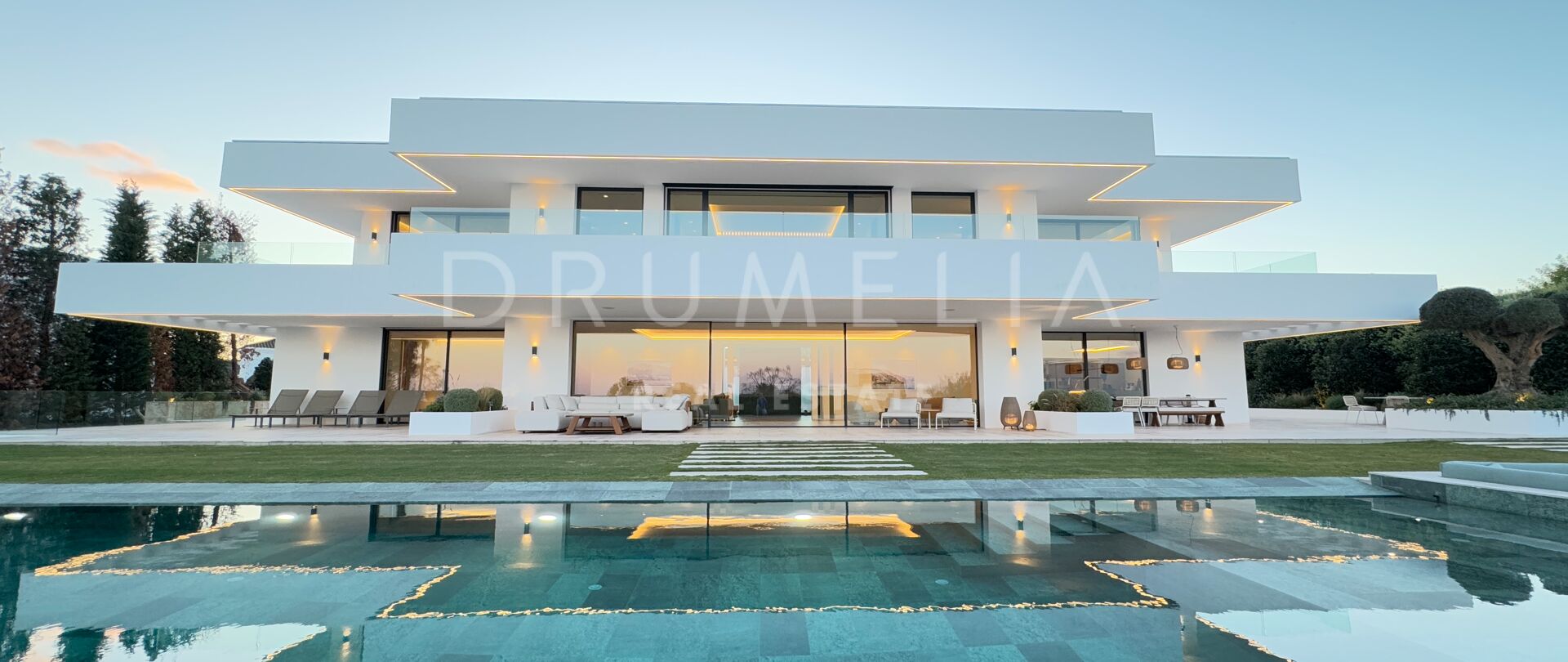 Moderne Lavenergivilla med Spa, Kino og Treningsrom i Sotogrande Alto