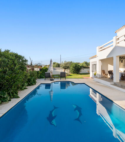 Luminosa y elegante villa en Los Porqueroles, San Pedro de Alcántara