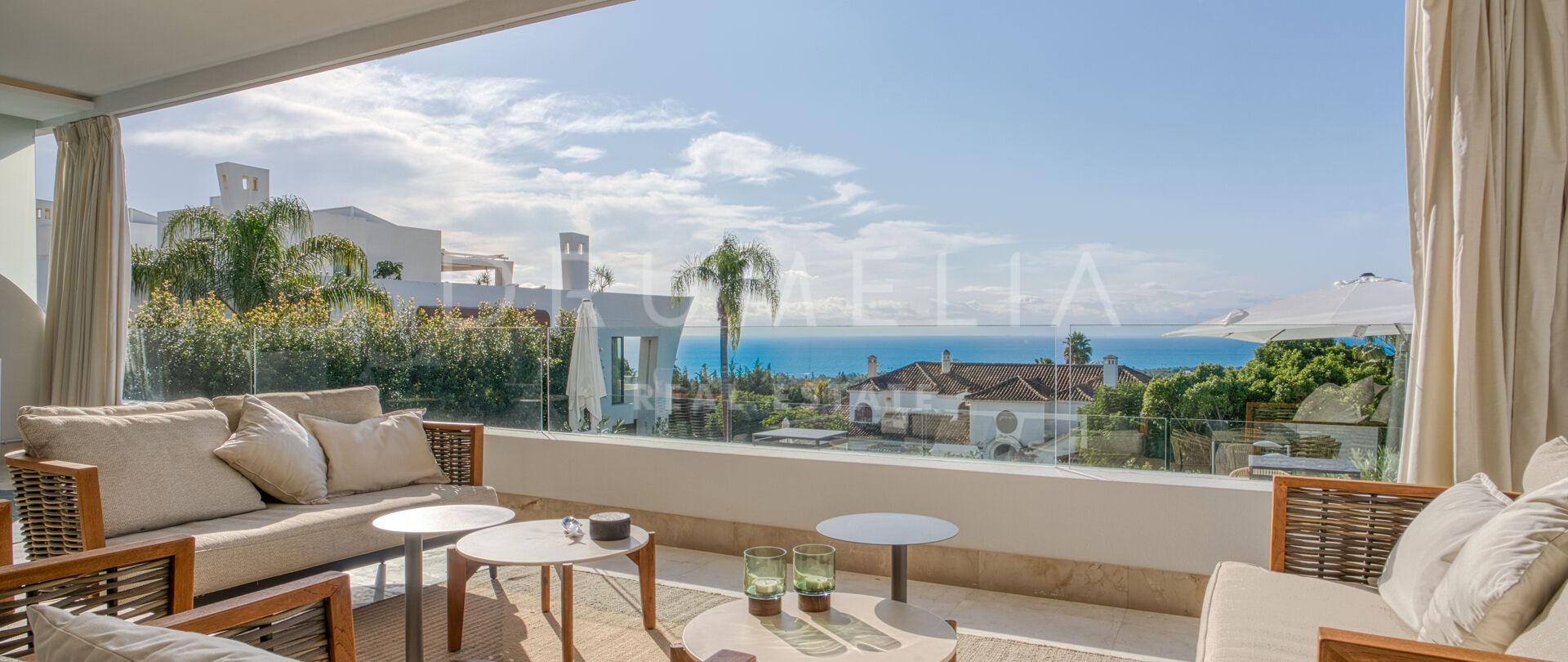 Elegante dúplex de lujo con vistas al mar en venta en La Reserva de Sierra Blanca, Milla de Oro de Marbella