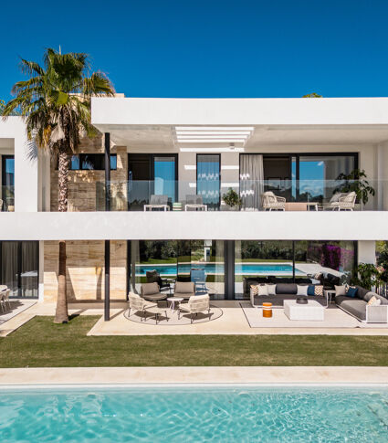 Atria 4 - Villa contemporaine exceptionnelle de 5 chambres à Lomas del Virrey, la Milla d'Or de Marbella