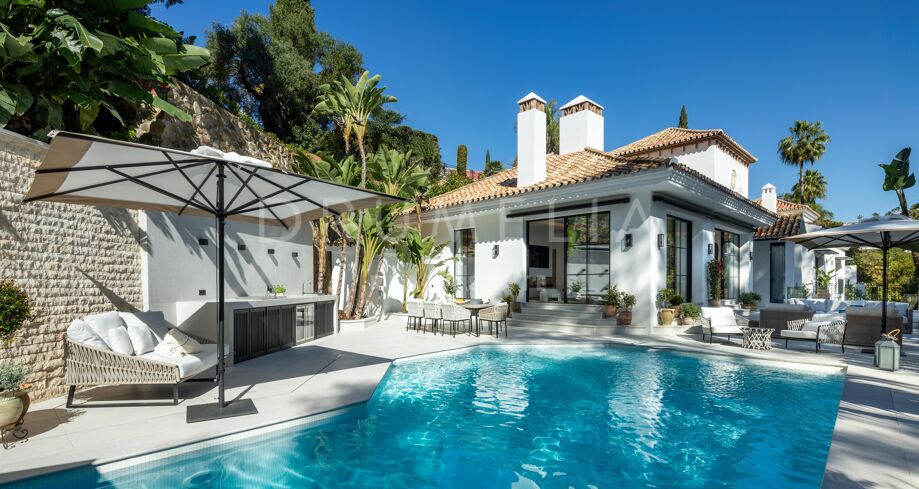 Villa zu verkaufen in El Herrojo, Benahavis