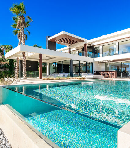 Moderne Luksusvilla med Havutsikt i Los Flamingos Golf