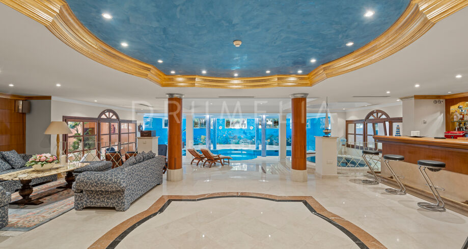 Villa for salg i Aloha, Nueva Andalucia