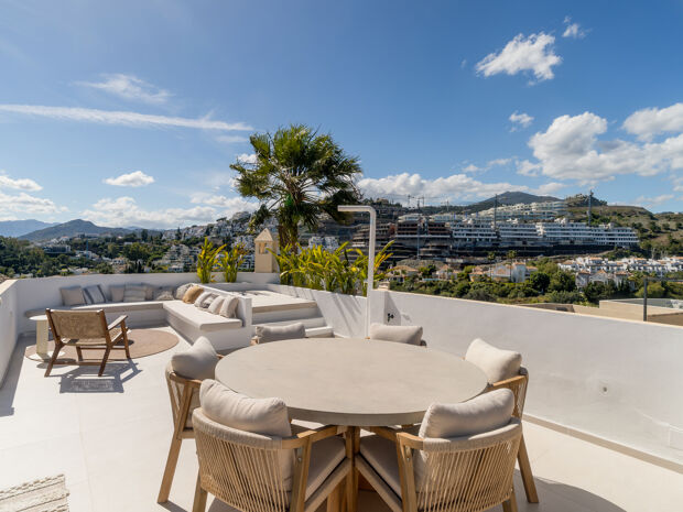 Moderne Dupleks i Prestisjefylte La Quinta Hills