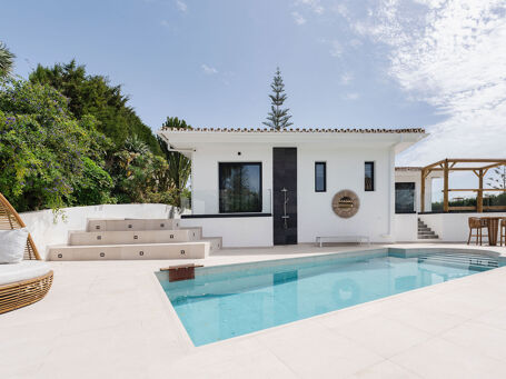 Moderne Bolig med Havutsikt i Øst-Marbella