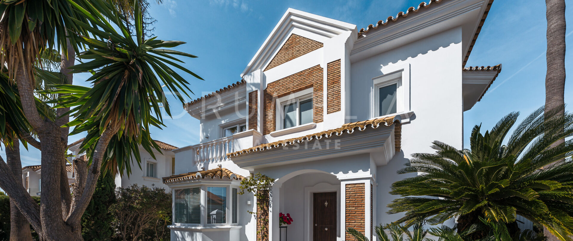 Stylish Renovated Villa in Monte Biarritz Estepona