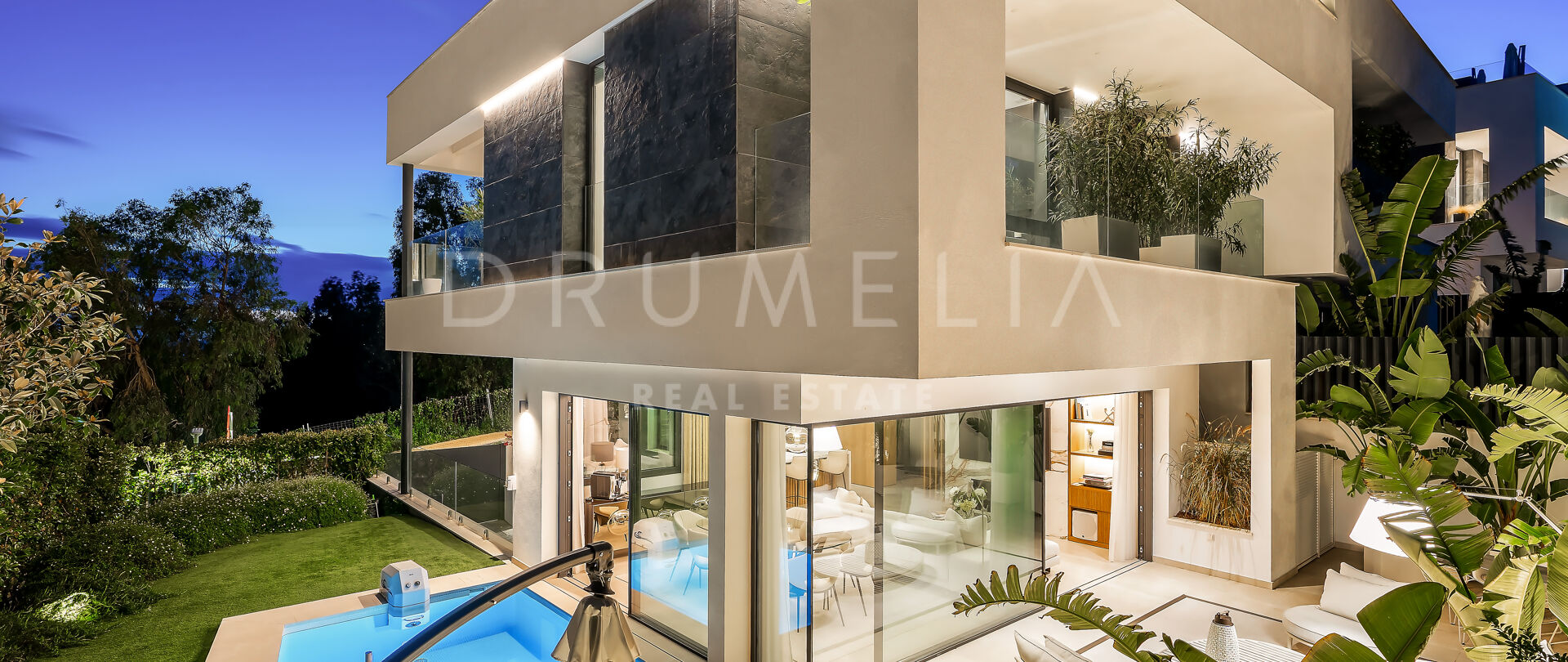 Panoramautsikt over Havet, Takterrasse i Verdensklasse og Tidløs Luksus i Sierra