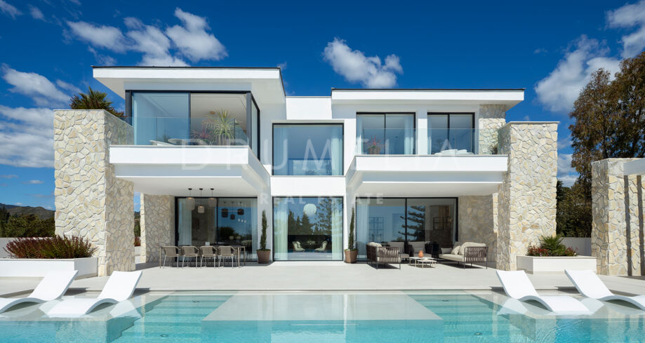 Współczesny Luksus w Najlepszym Zamkniętym Osiedlu La Quinta