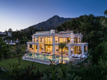 Albinoni One - New-Build Luxury Villa in Sierra Blanca