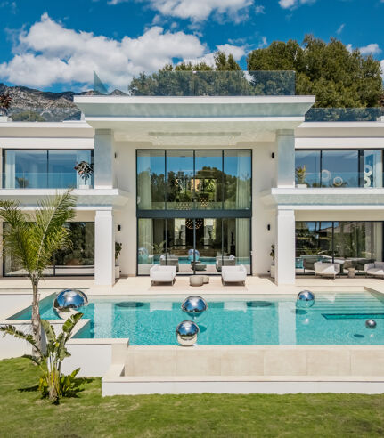 Villa de Lujo de Nueva Construcción en Sierra Blanca