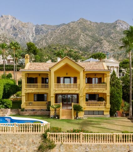 Lujosa villa en venta en Sierra Blanca, Milla de Oro de Marbella