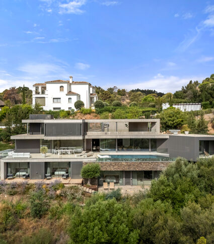 Superbe nouvelle villa moderne/contemporaine haut de gamme en front de golf, Marbella Club Golf Resort, Benahavis