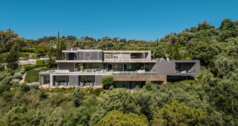 Impresionante villa nueva en primera línea de golf moderna/contemporánea de alta gama, Marbella Club Golf Resort, Benahavis
