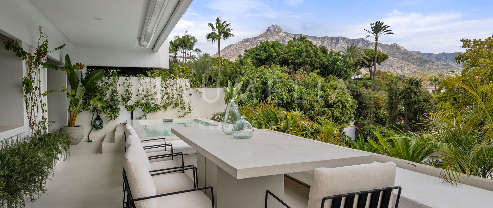 Потрясающая отремонтированная квартира с 3 спальнями в Лас-Террасас-де-лас-Ломас, Золотая Миля Марбельи