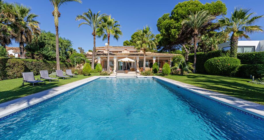 Luxury frontline beach villa with spectacular sea views on the new Golden Mile, Estepona