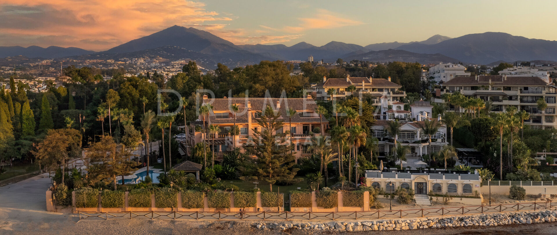 Ocean's Suite - Front Line Beach Joint Duplex Penthouses in the Exclusive Casa Nova Complex, Puerto Banús, Marbella