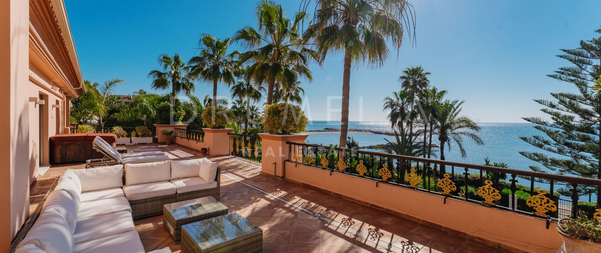 Ocean's Suite - Front Line Beach Joint Duplex Penthouses in the Exclusive Casa Nova Complex, Puerto Banús, Marbella