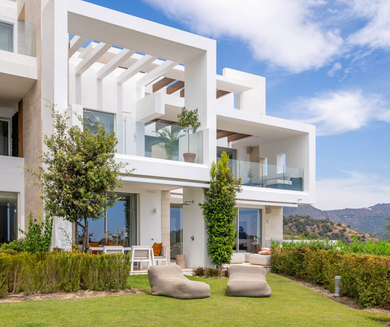 Casa Helios - Luxurious Ground Floor Apartment in Palo Alto, Ojen with Panoramic Sea Views, just a few minutes from Marbella