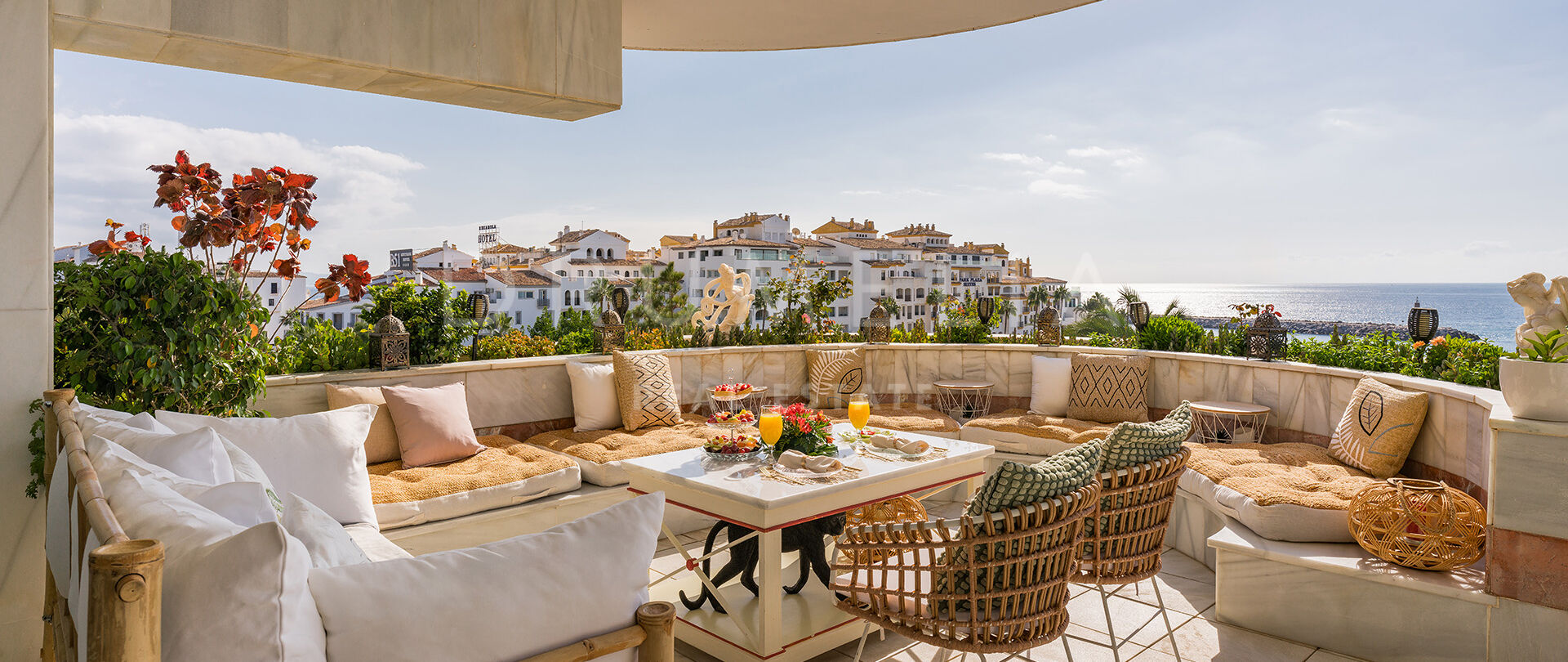 Unique frontline beach penthouse triplex with magnificent views and pool in Puerto Banus, Marbella