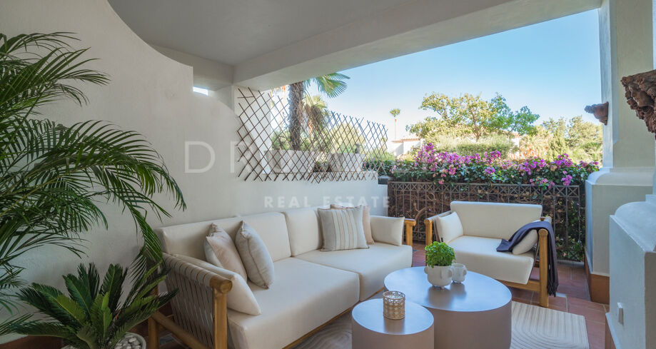 Fullstendig oppdatert 3-roms leilighet i det ærverdige boligområdet Altos Reales i Marbella Golden Mile