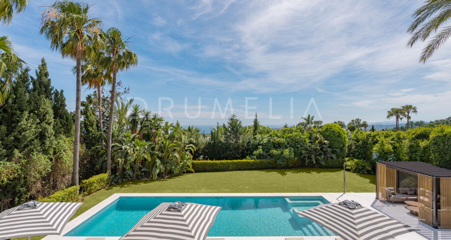 Villa Marusha - Modern Andalusian Villa in Sierra Blanca with La Concha and Sea views