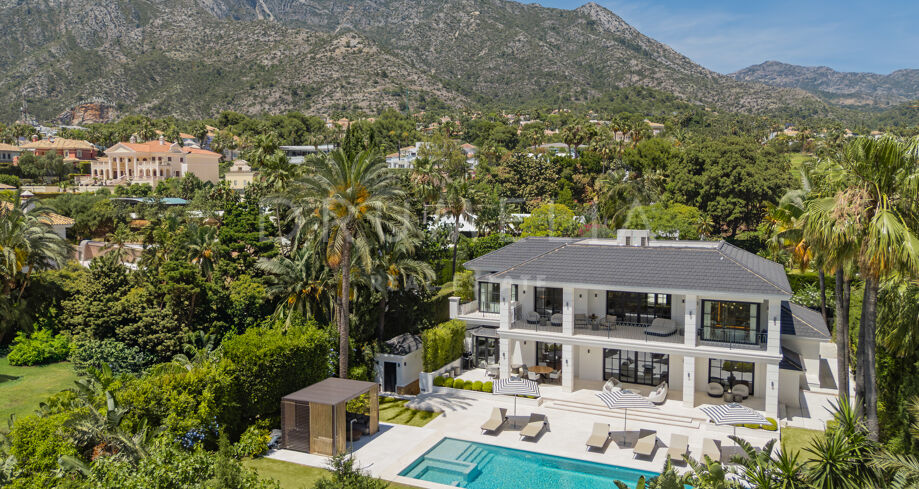 Villa Marusha - Imponerande modern villa i Sierra Blanca med utsikt över bergen och havet