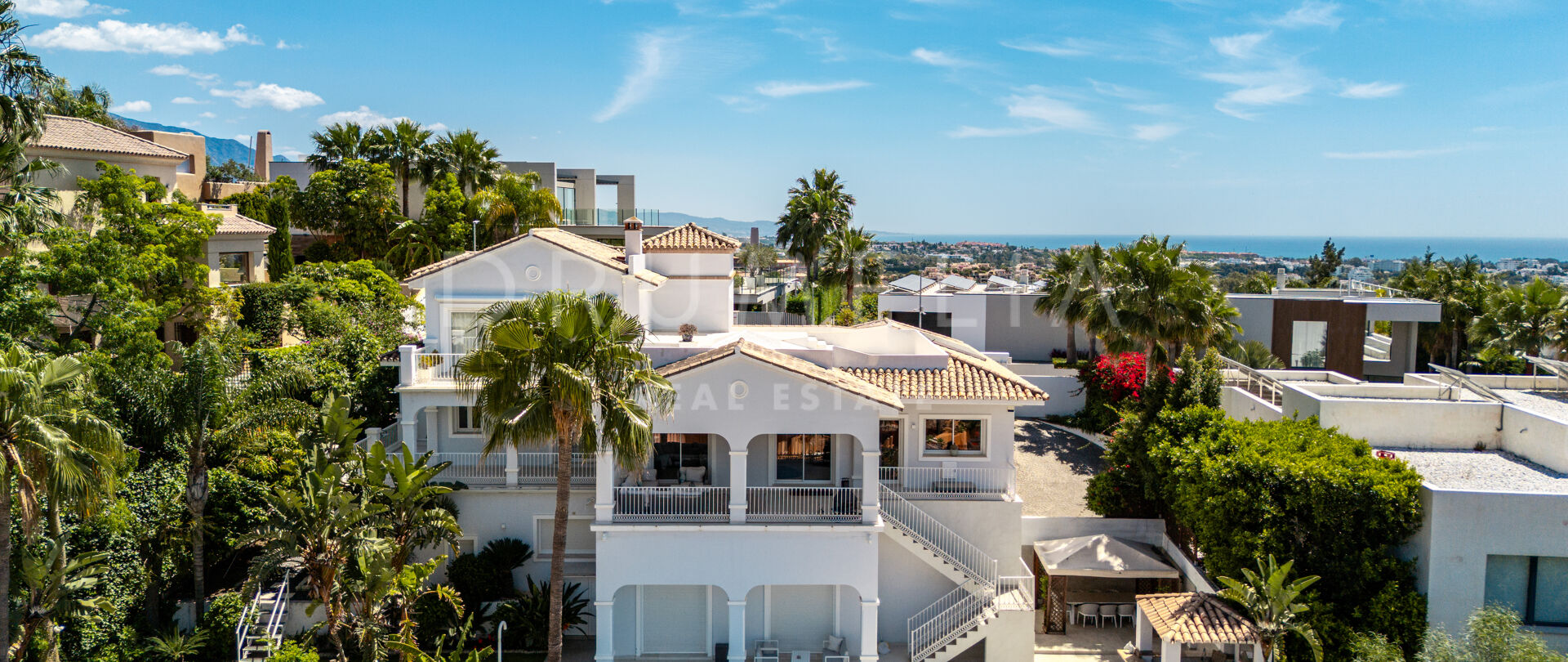 Villa luminosa con vistas panorámicas en La Alquería, Benahavís