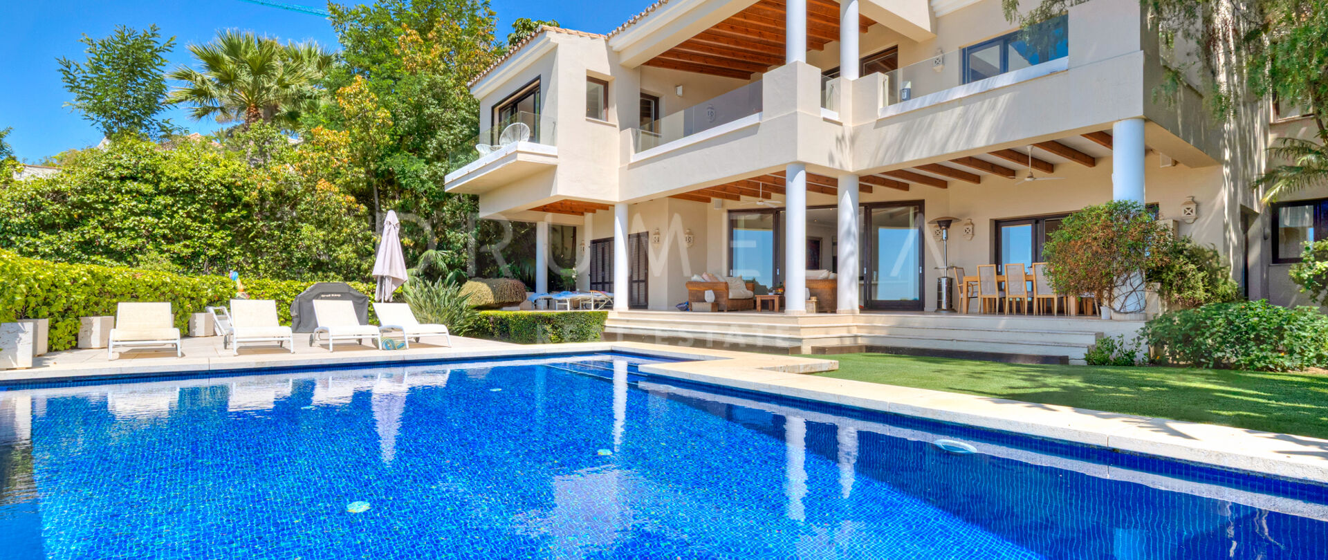 Lyxvilla i El Herrojo med panoramautsikt