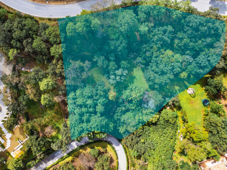 Privat tomt i La Zagaleta omgiven av natur med utsikt över bergen