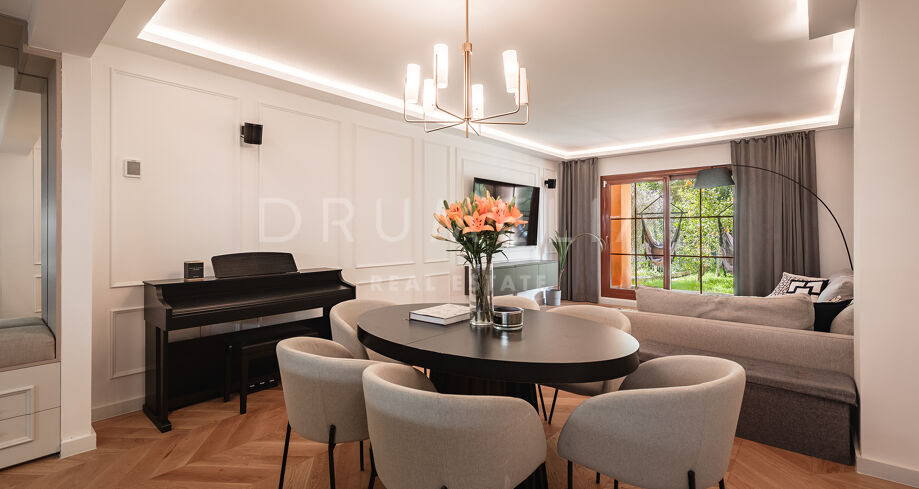 Apartamento en planta baja en Gazules del Sol con jardín privado