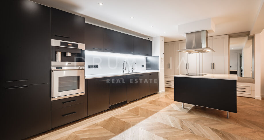 Apartamento en planta baja en Gazules del Sol con jardín privado