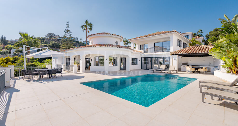 Elegant 5-roms villa med privat basseng og hage i Benahavis, Malaga