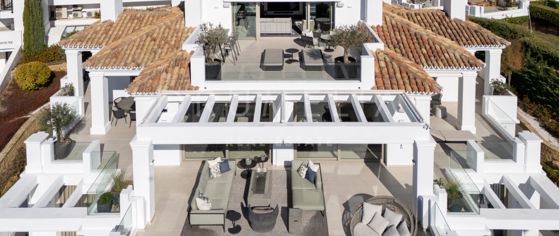 Duplex Penthouse with Panoramic Sea Views in Aloha, Nueva Andalucía