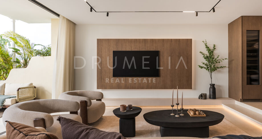 Modern design townhouse with sea views in Aloha, Marbella