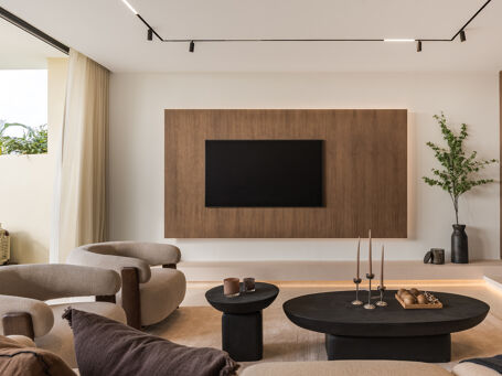 Moderne geschakelde woning met zeezicht in Aloha, Marbella