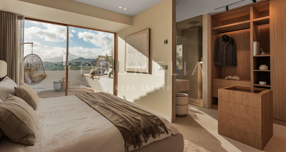 Elegant townhouse with terraces in Aloha, Nueva Andalucía