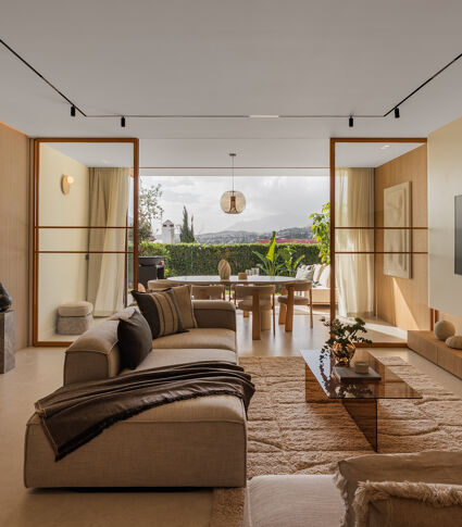 Elegant townhouse with terraces in Aloha, Nueva Andalucía