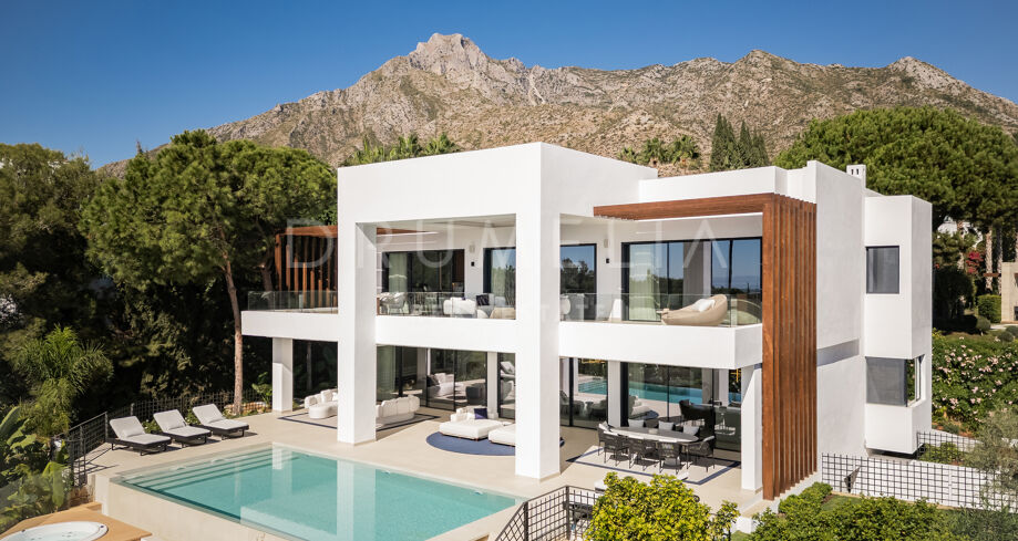 Villa George - Contemporary Villa with Sea Views in Sierra Blanca, Marbella